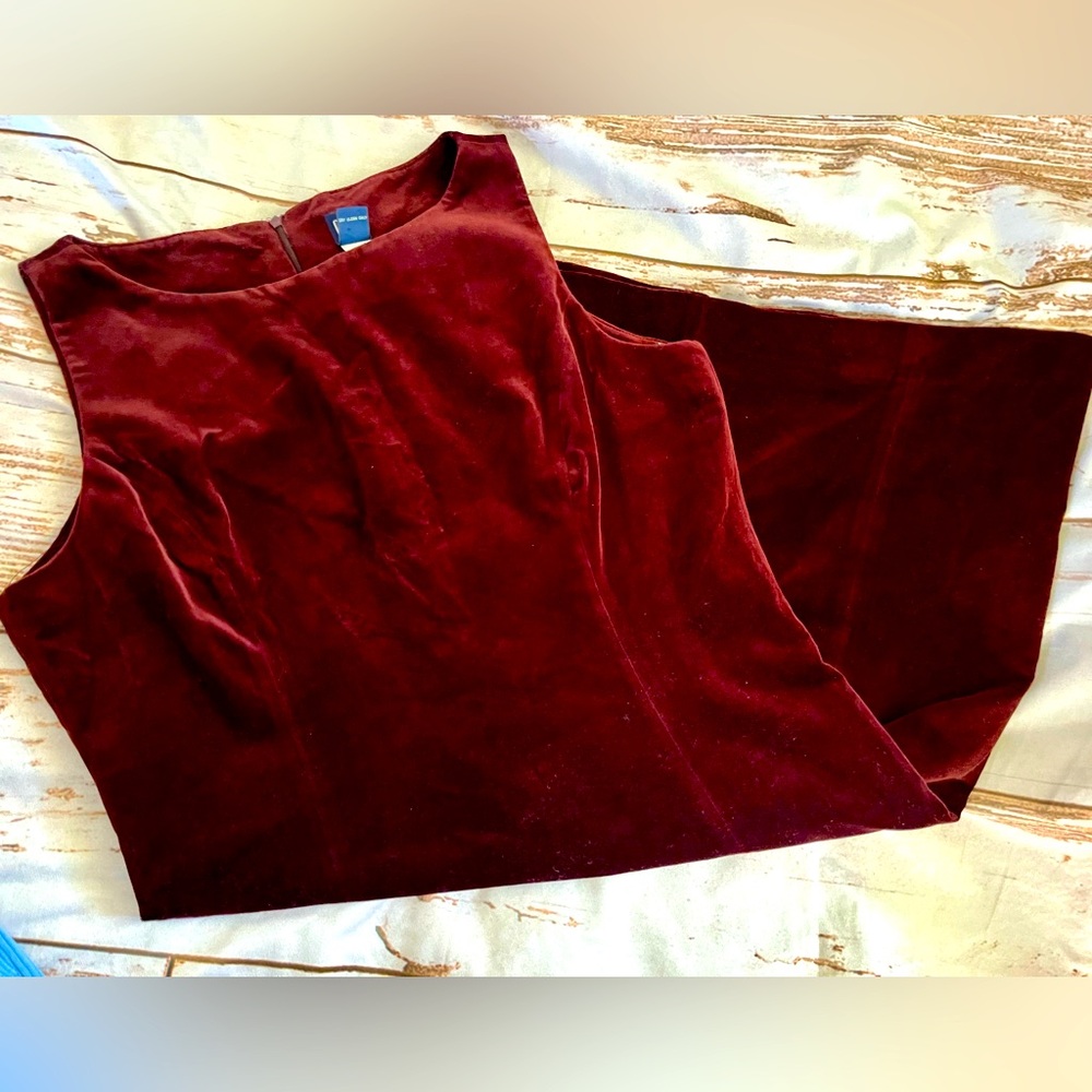 Vintage Gap velvet shift dress in maroon